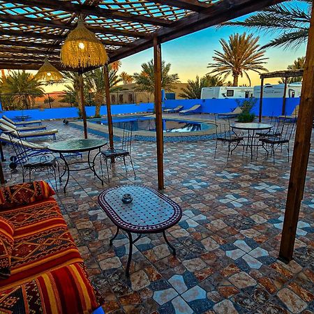 Hotel Les Roches Merzouga Bagian luar foto