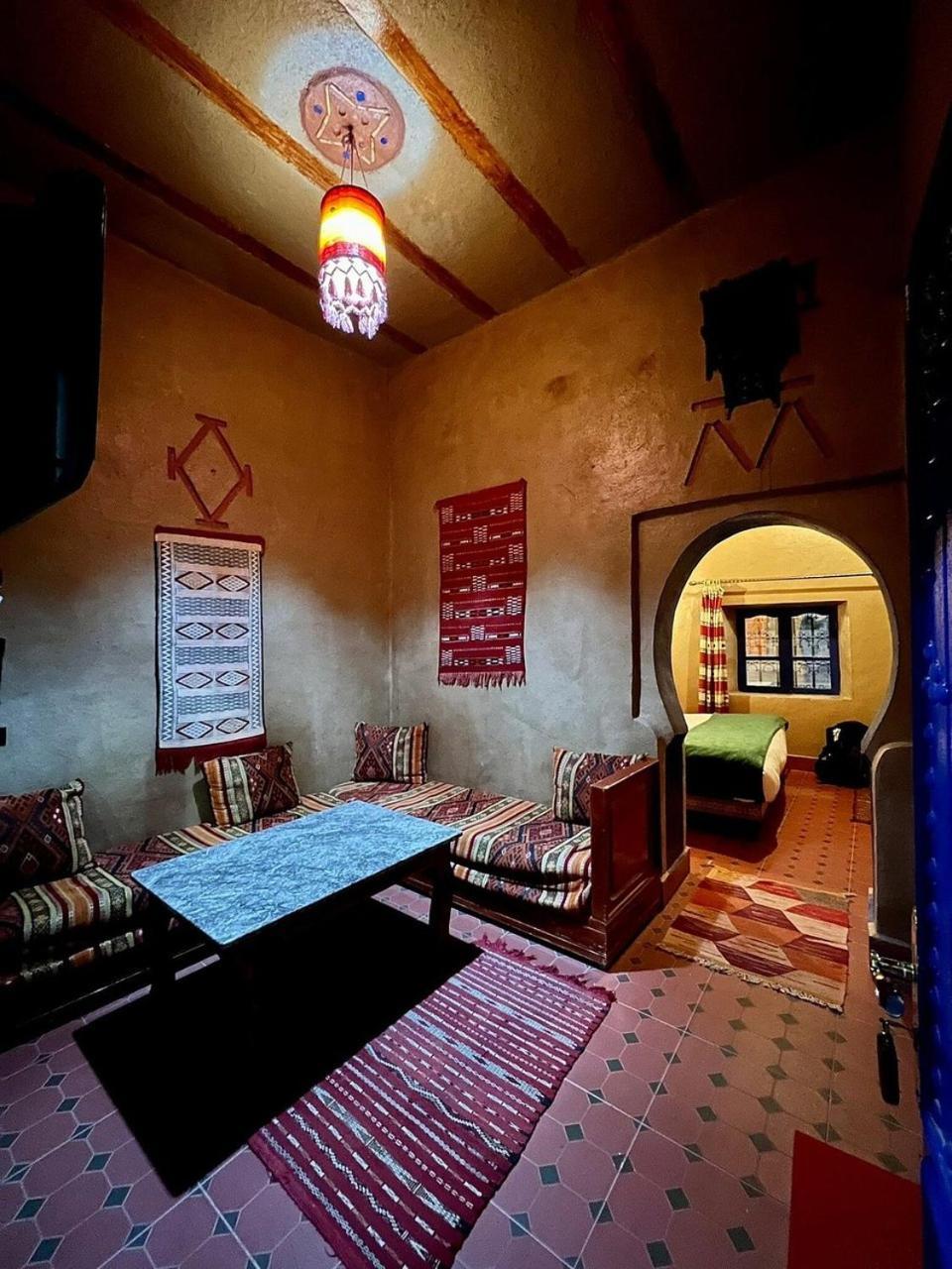 Hotel Les Roches Merzouga Bagian luar foto