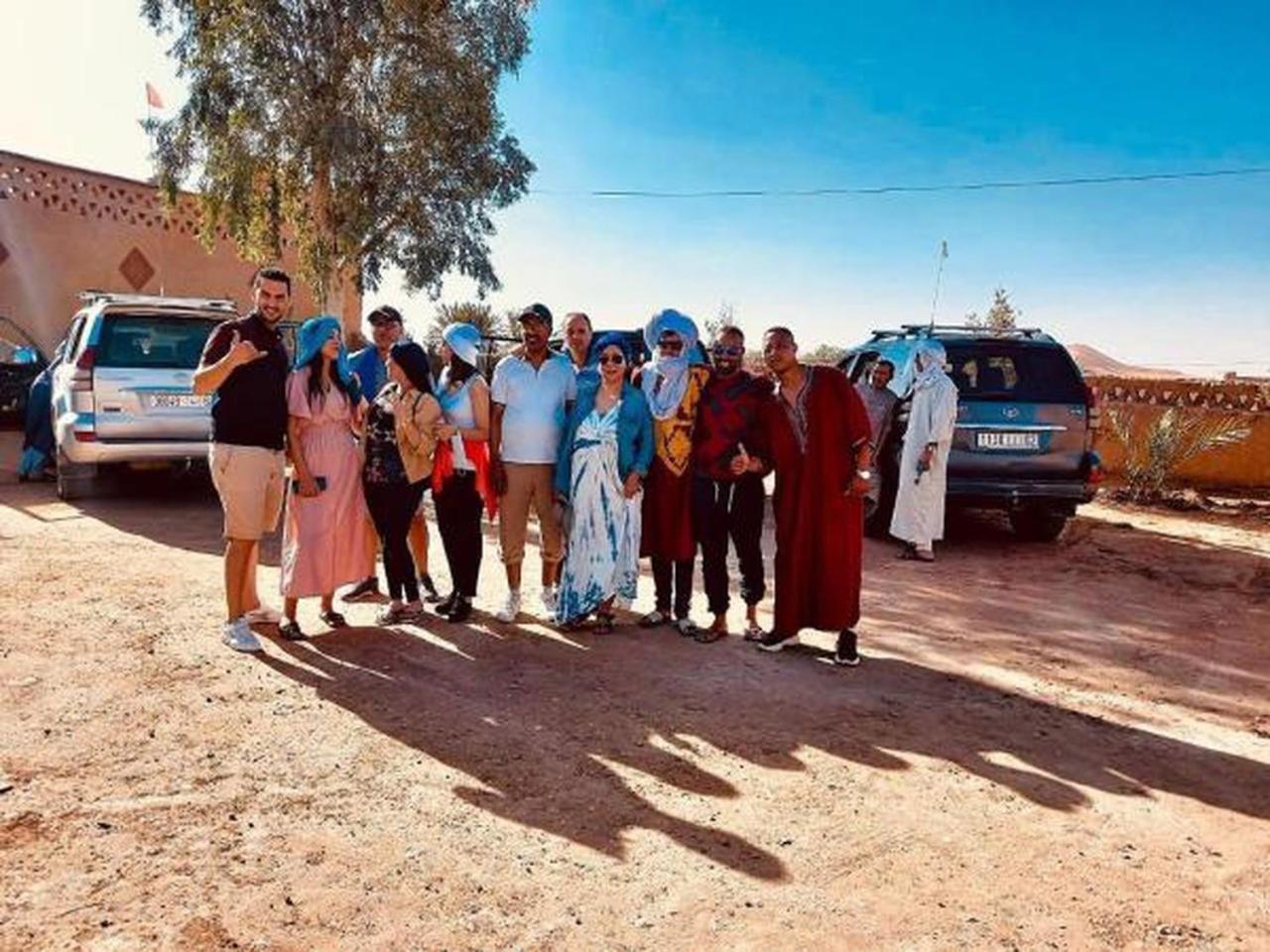 Hotel Les Roches Merzouga Bagian luar foto